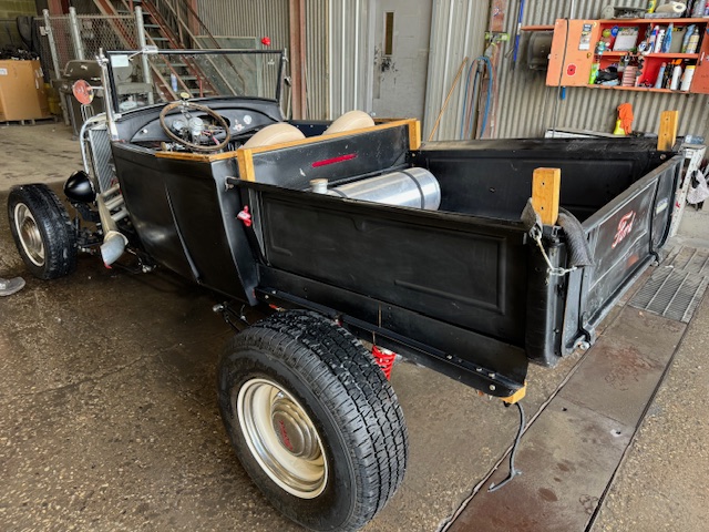 1929 FORD TRUCK - Image 5