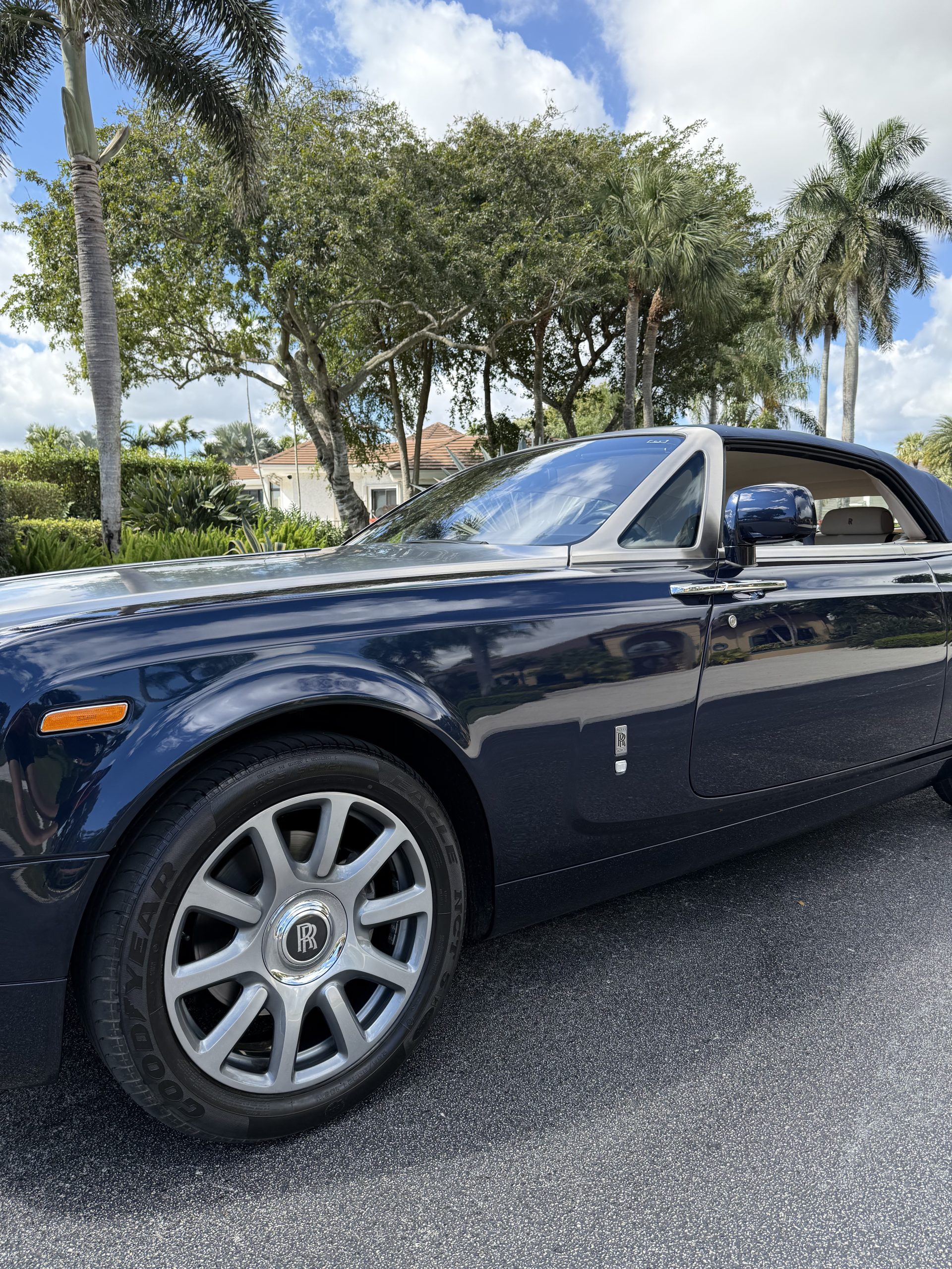 2013 ROLLS ROYCE PHANTOM DROPHEAD COUPE - Image 4