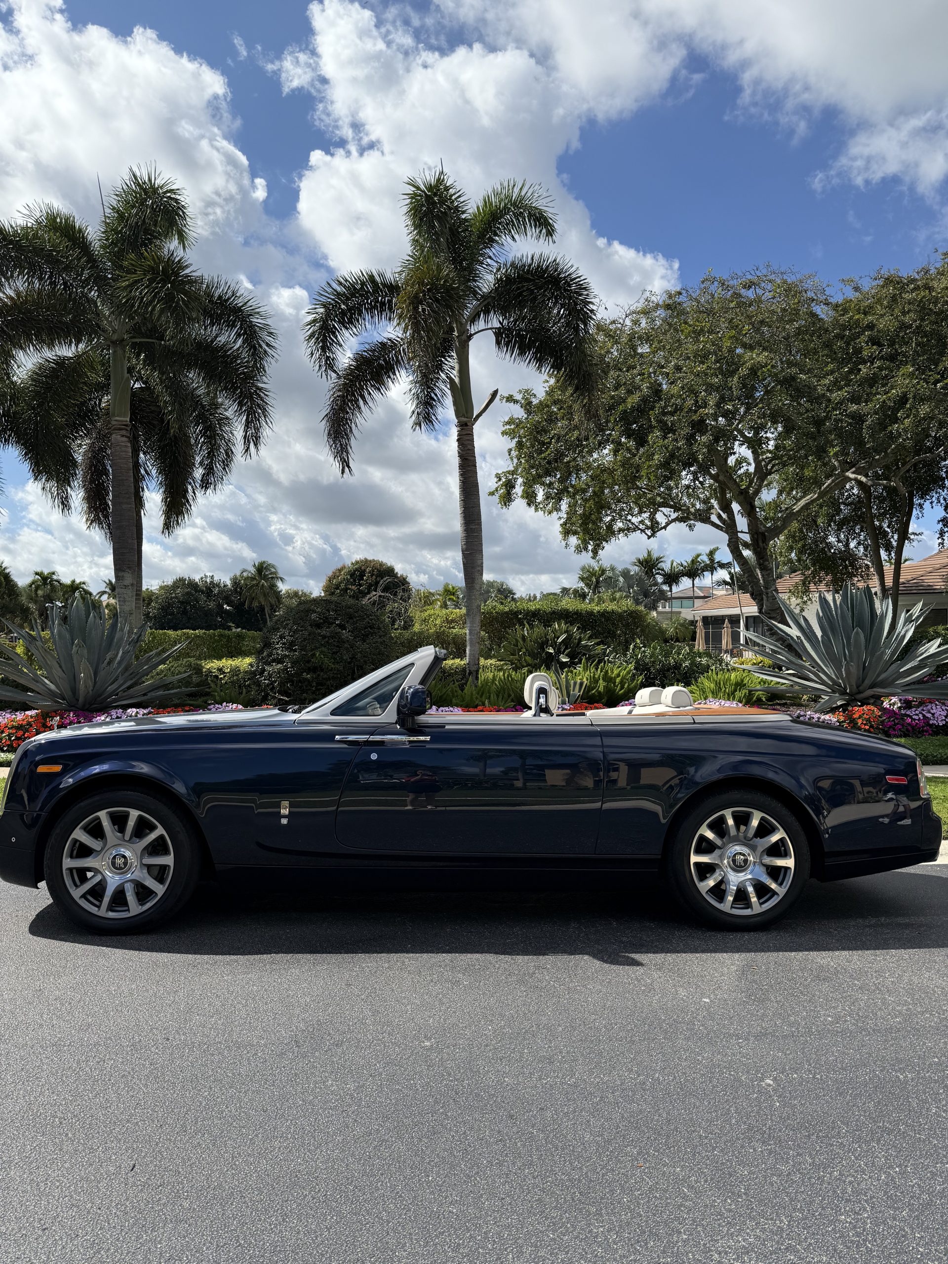 2013 ROLLS ROYCE PHANTOM DROPHEAD COUPE - Image 3