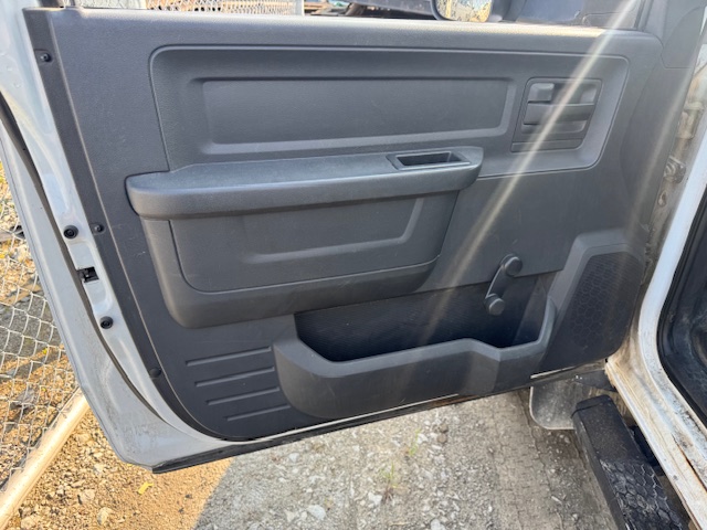 2011 DODGE RAM 5500 BUCKET TRUCK - Image 13