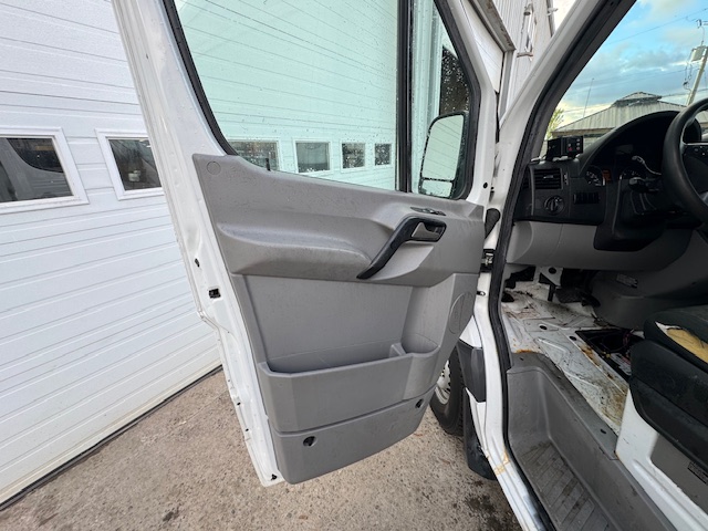 2017 MERCEDES SPRINTER REFFER VAN - Image 15