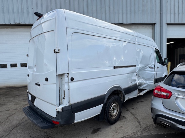 2017 MERCEDES SPRINTER REFFER VAN - Image 4