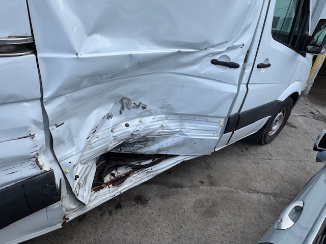 2017 MERCEDES SPRINTER REFFER VAN - Image 6