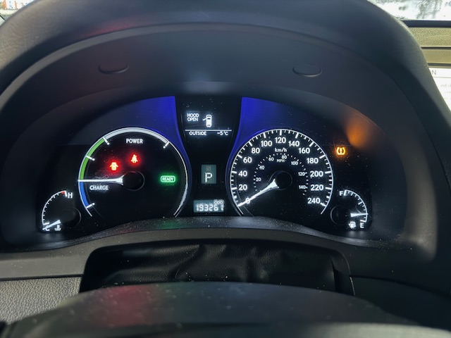 2010 LEXUS RX 450H HYBRID - Image 11