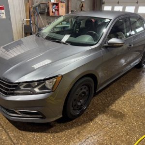 2018 VOLKSWAGEN PASSAT 2.0T