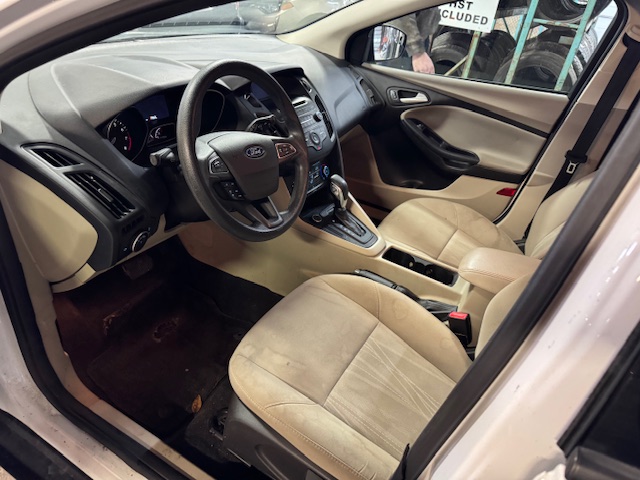 2017 FORD FOCUS SE - Image 9