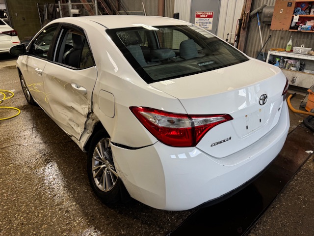 2014 TOYOTA COROLLA LE - Image 3