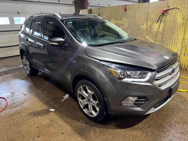 2017 FORD ESCAPE TITANIUM AWD - Image 2