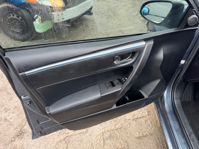 2015 TOYOTA COROLLA S - Image 8