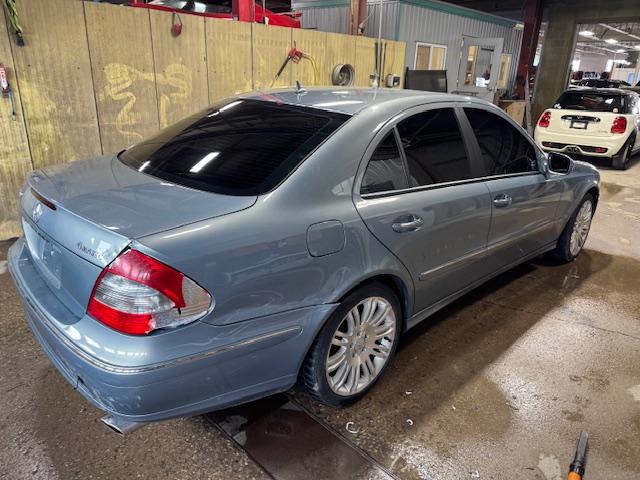 2007 MERCEDES E350 4 MATIC - Image 7