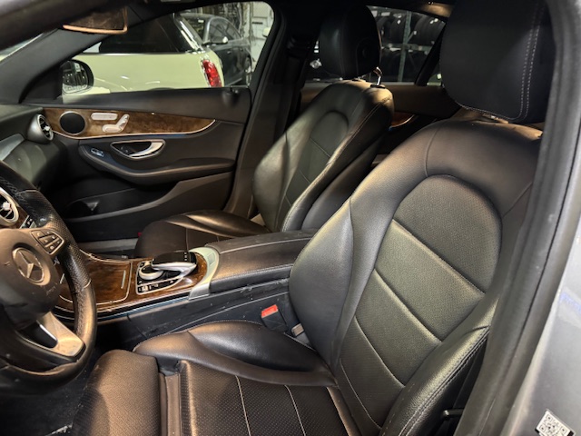 2015 MERCEDES C300 4 MATIC - Image 14