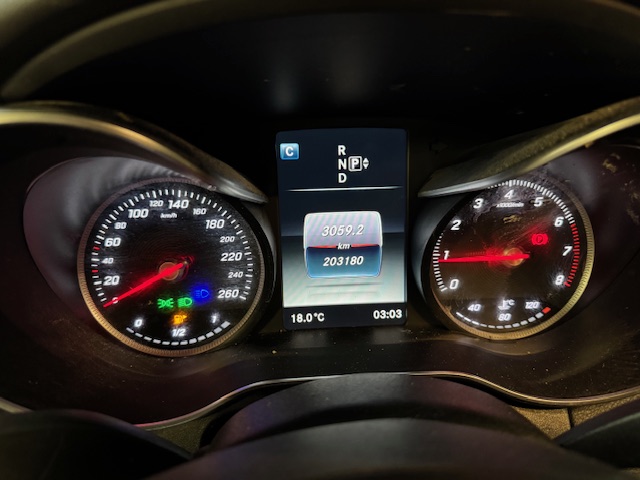 2015 MERCEDES C300 4 MATIC - Image 11