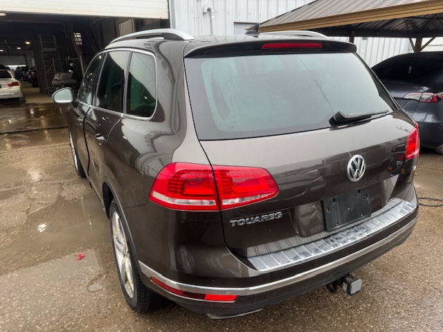2017 VOLKSWAGEN TOUAREG - Image 3