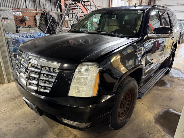 2008 CADILLAC ESCALADE - Image 2