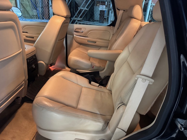 2008 CADILLAC ESCALADE - Image 18