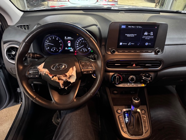 2022 HYUNDAI KONA AWD - Image 9