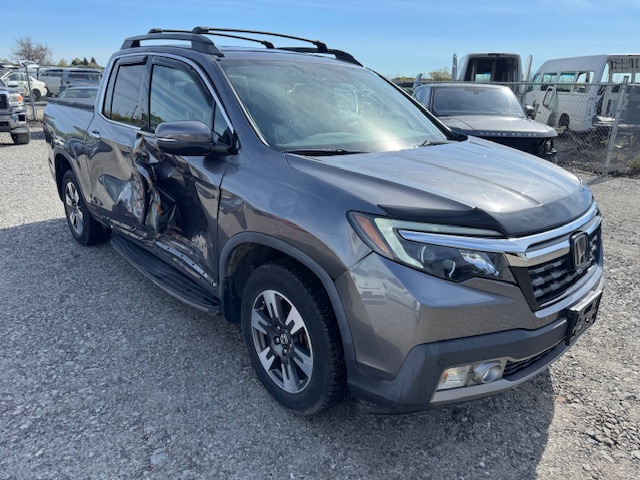 2017 HONDA RIDGELINE TOURING AWD - Image 2
