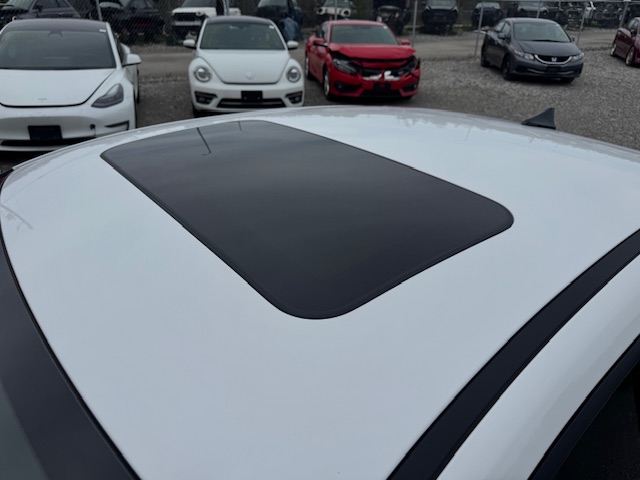 2023 HYUNDAI ELANTRA PREMIUM - Image 5