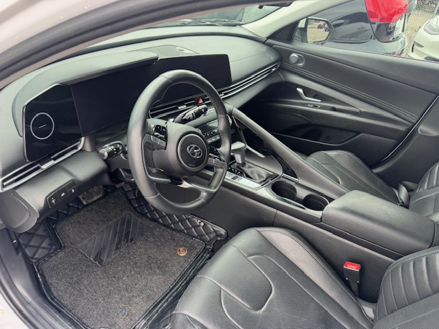 2023 HYUNDAI ELANTRA PREMIUM - Image 7