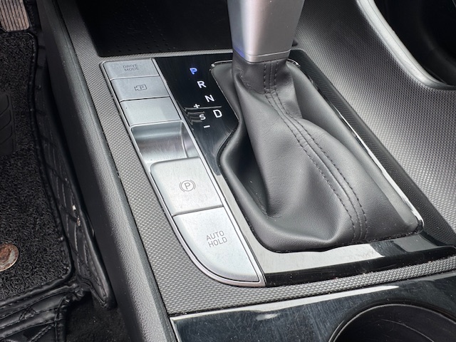 2023 HYUNDAI ELANTRA PREMIUM - Image 12