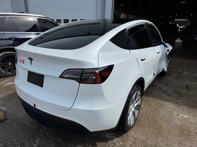 2023 TESLA MODEL Y STANDARD RANGE - Image 6