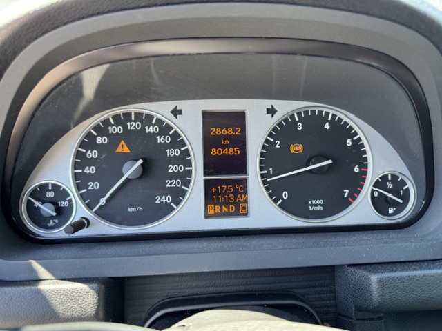 2011 MERCEDES B200 TURBO - Image 9