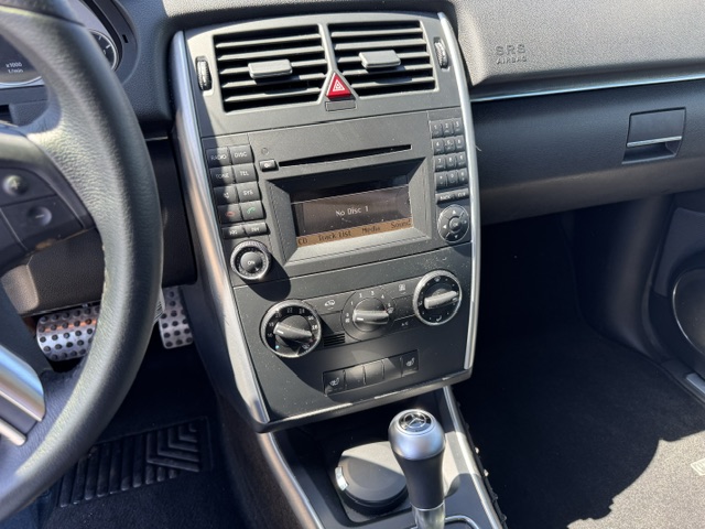 2011 MERCEDES B200 TURBO - Image 11