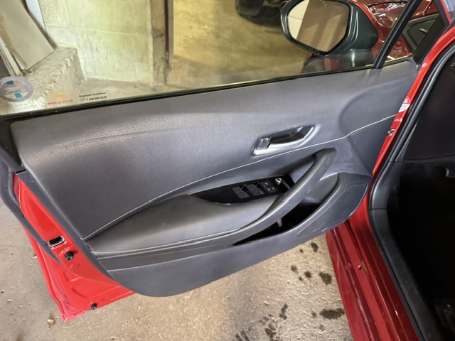 2019 TOYOTA COROLLA SE - Image 7