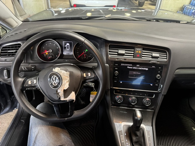 2021 VOLKSWAGEN GOLF S - Image 8