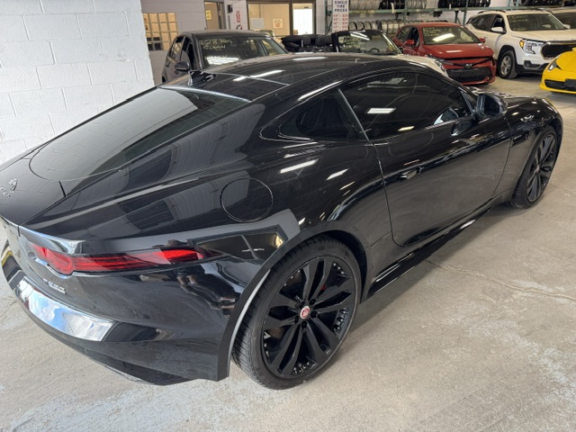 2019 JAGUAR F TYPE R DYNAMIC - Image 6