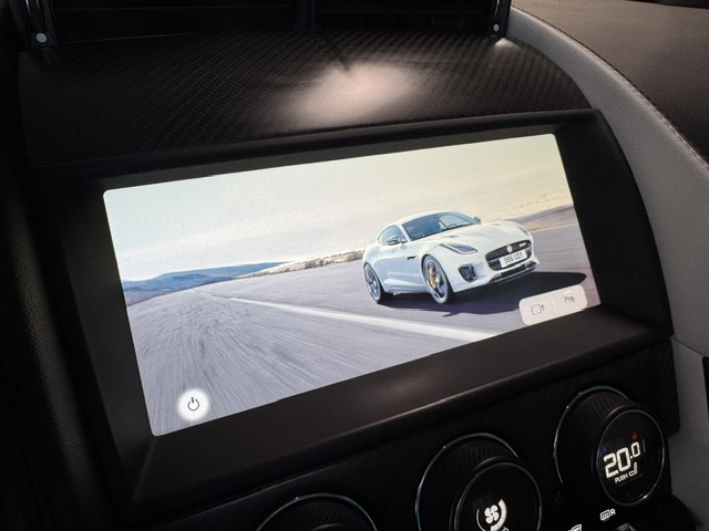 2019 JAGUAR F TYPE R DYNAMIC - Image 13