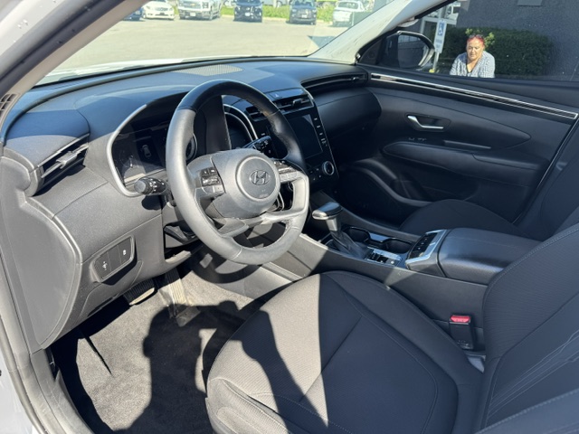 2023 HYUNDAI TUCSON SEL AWD - Image 9
