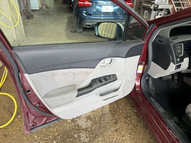 2015 HONDA CIVIC LX - Image 13