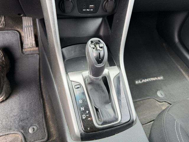 2016 HYUNDAI ELANTRA - Image 12