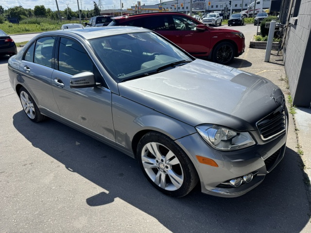 2013 MERCEDES C300 4 MATIC - Image 2