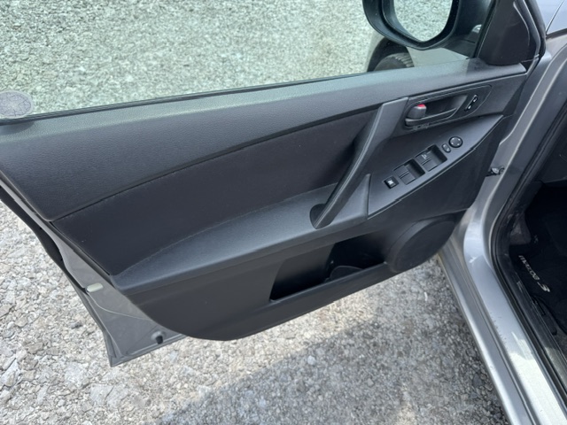 2011 MAZDA 3 GX - Image 12