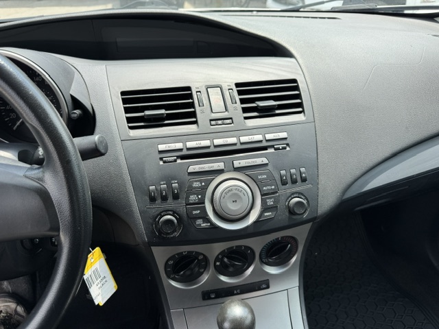 2011 MAZDA 3 GX - Image 9