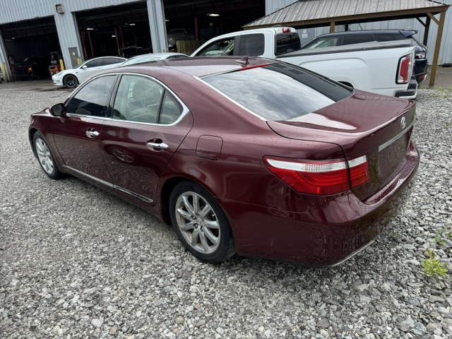 2007 LEXUS LS460 - Image 6