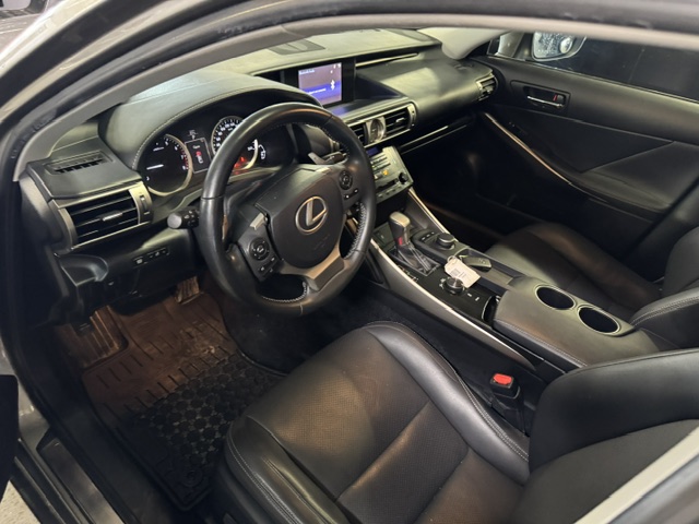 2014 LEXUS IS250 AWD - Image 7