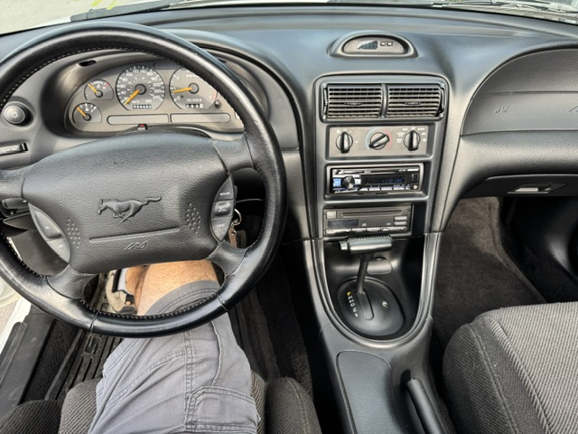 1995 MUSTANG GT ONLY 24,000 KMS - Image 7