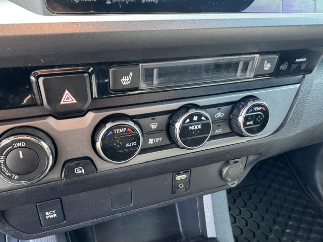 2017 TOYOTA TACOMA TRD SPORT - Image 11