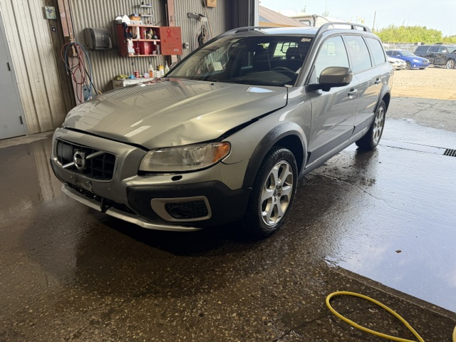 2010 VOLVO XC70 T6 AWD