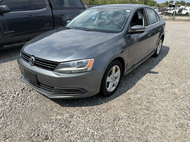 2013 VOLKSWAGEN JETTA