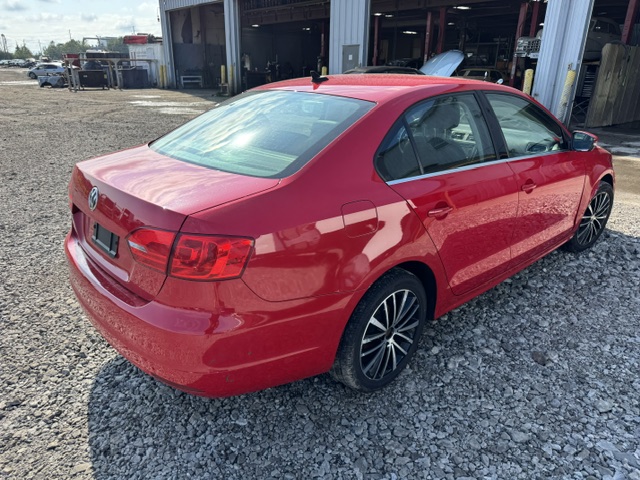 2014 VOLKSWAGEN JETTA HIGHLINE - Image 4