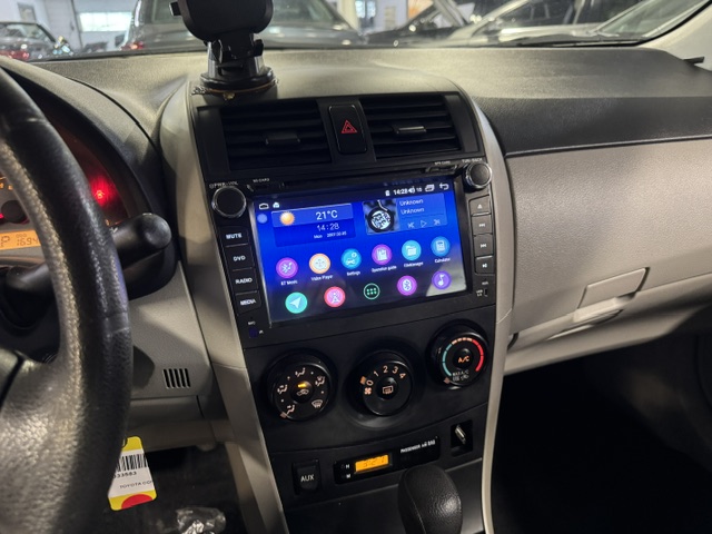 2011 TOYOTA COROLLA CE - Image 13