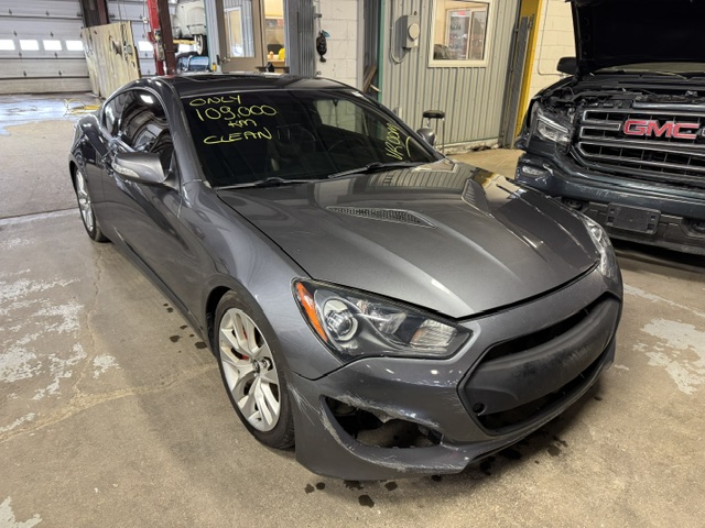2015 HYUNDAI GENESIS 3.8 PREMIUM