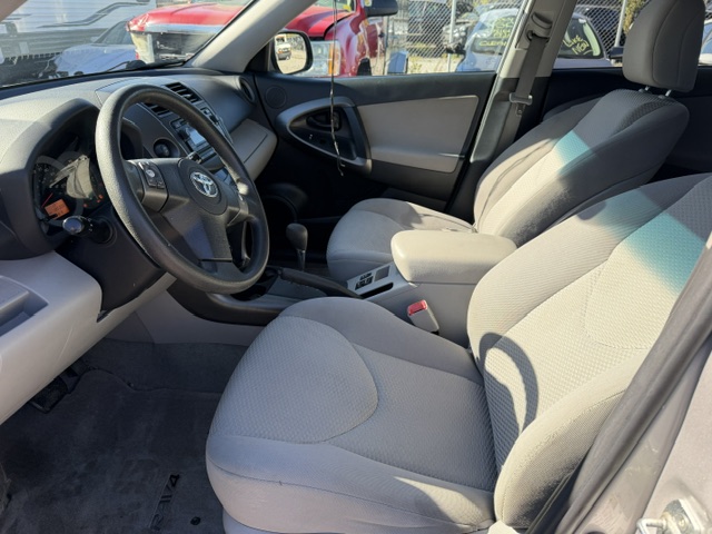 2012 RAV 4 2.5L AWD - Image 8