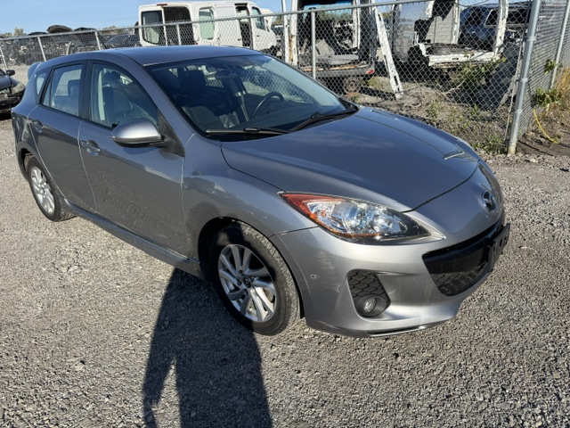 2013 MAZDA 3 GS