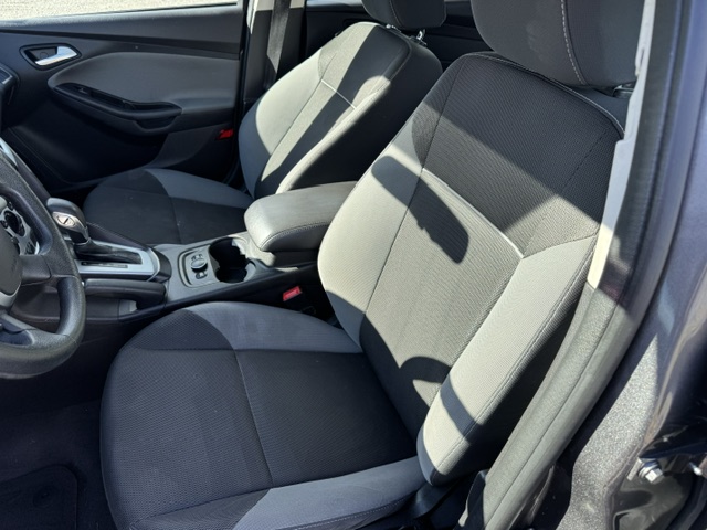 2014 FORD FOCUS SE - Image 10