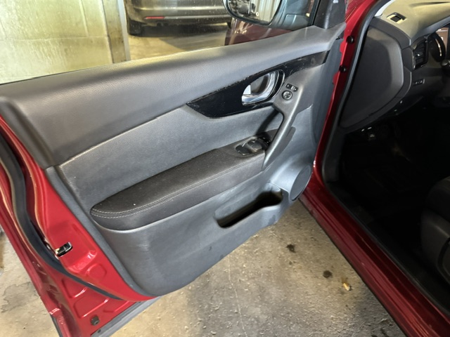 2019 NISSAN QASHQAI - Image 12